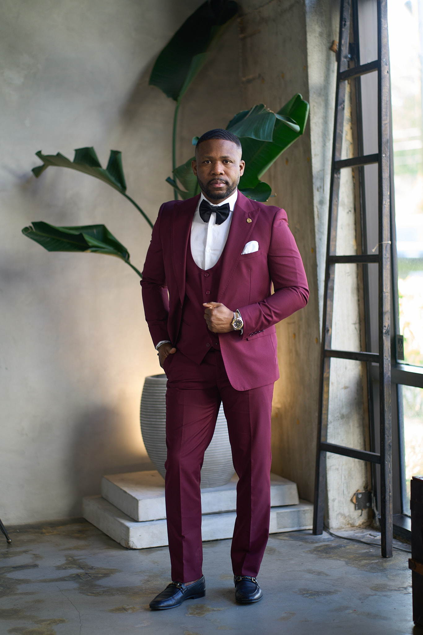 Groomsmen: Burgundy 3PSuit | Richmenlooks