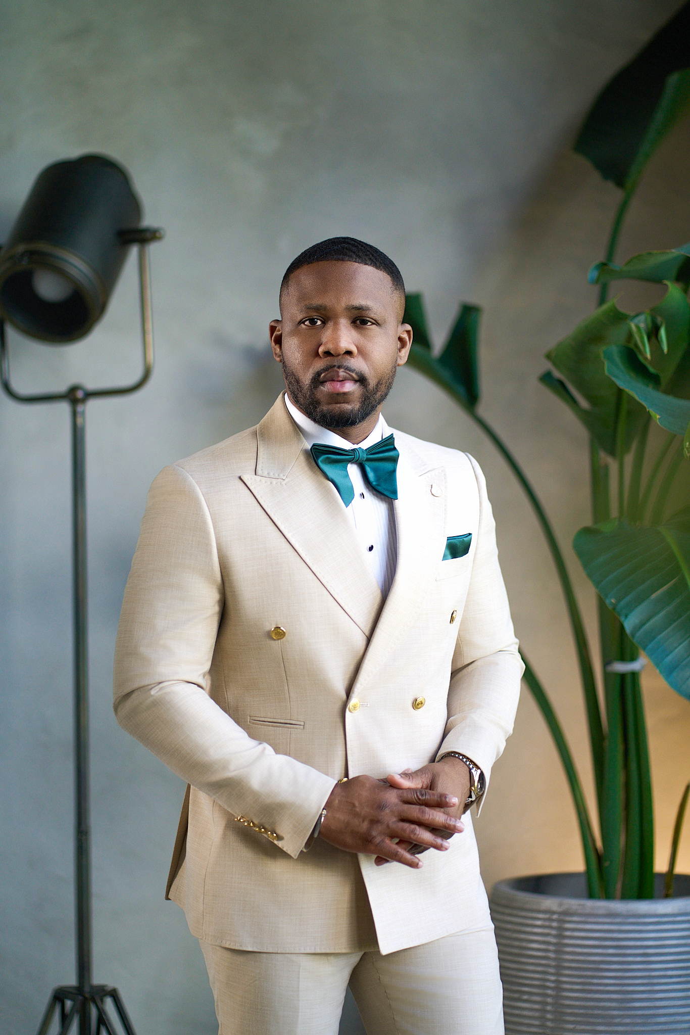 Groomsmen: Khaki Tan Gold Double Breasted Suit | Richmenlooks
