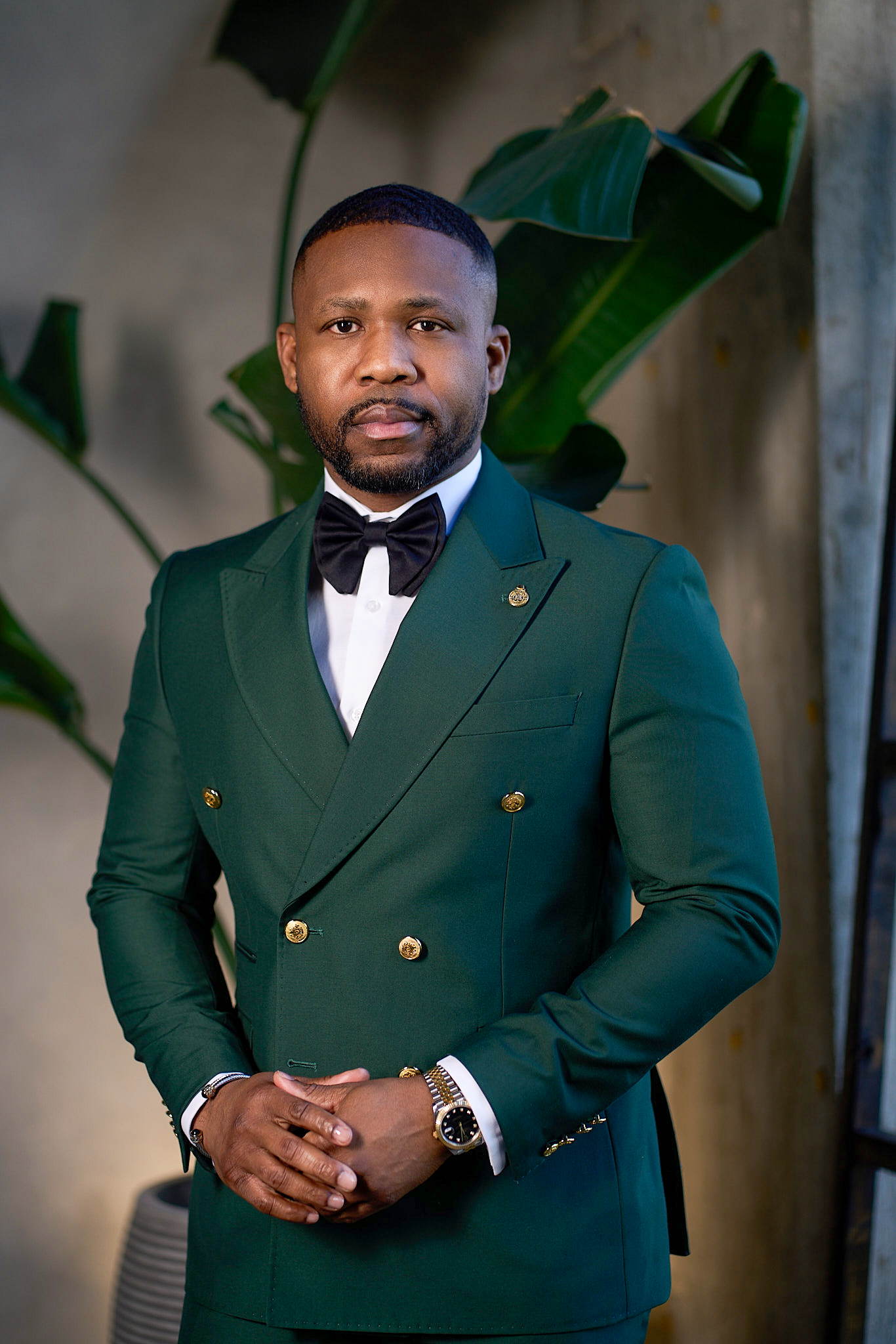 Groomsmen: Hunter Green Gold Double Breasted Suit Richmenlooks